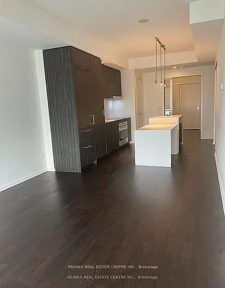 1 Bloor St E #5107 — Photo 5