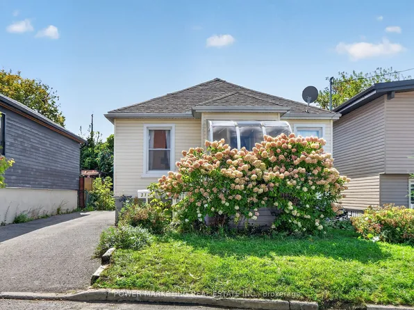 318 Shakespeare St, Ottawa, ON K1L 5M2