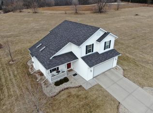 1005 Hay Creek Trl, Reedsburg, WI 53959
