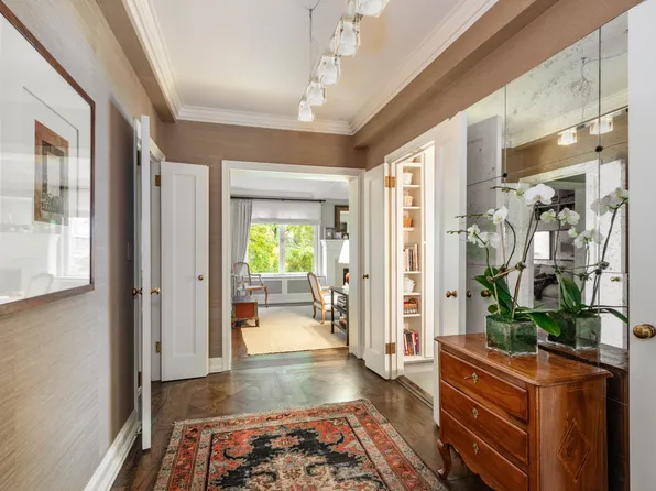 2 Beekman Place image 1 of 9