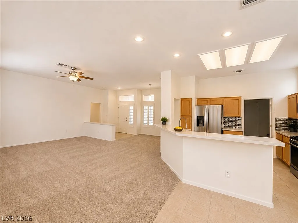 2 bed, 2.0 bath, 1519 sqft, $2,100 — Photo 3