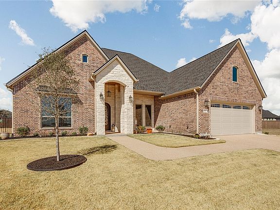 2nd image of 2120 Madden Cir
