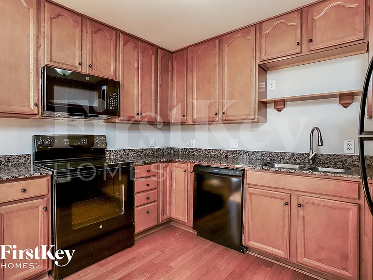 1617 Fairwood Forest Dr — Photo 7