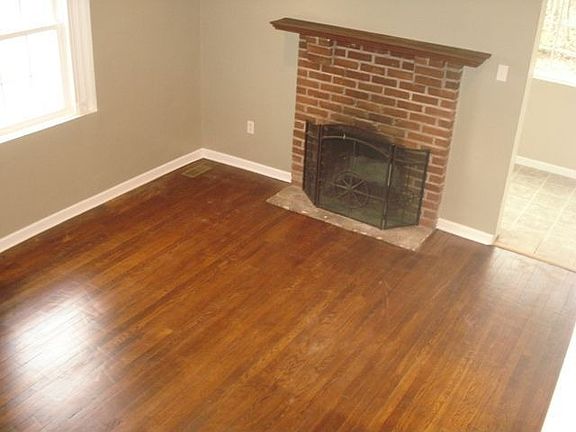 Living Room w/Fireplace