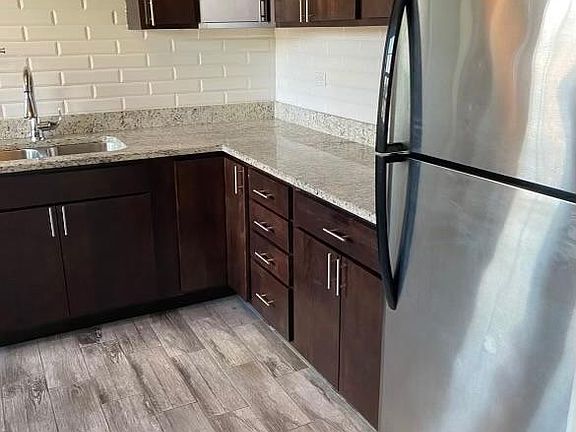 3rd image of 31 N Brainard Ave APT F2