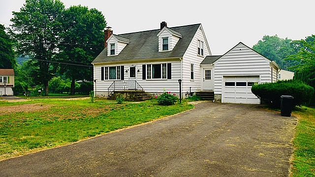1st image of 334 Sentinel Hill Rd
