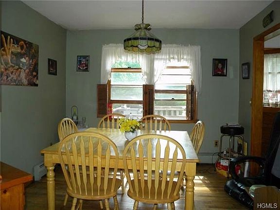 5th image of 172 Murray Ave