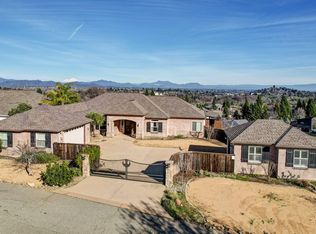 1513 Brinn Dr, Redding, CA 96001