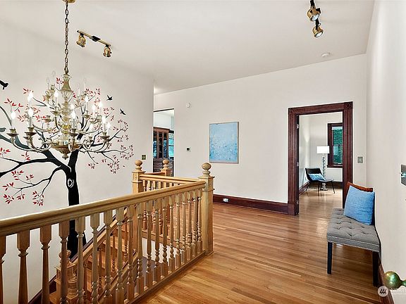 4th image of 10901 Branch Place SE