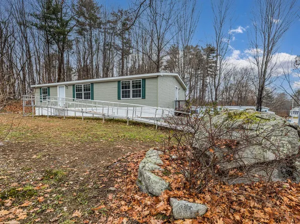 21 Lamprey River Park, Newmarket, NH 03857