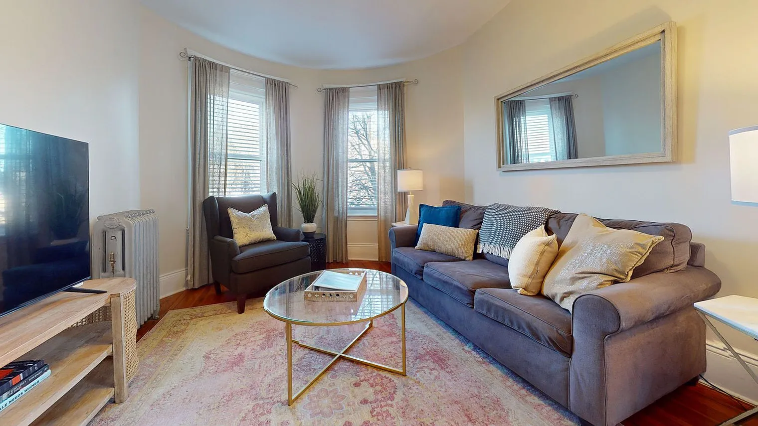 1 bed, 1.0 bath, 893 sqft, $3,462 — Photo 2
