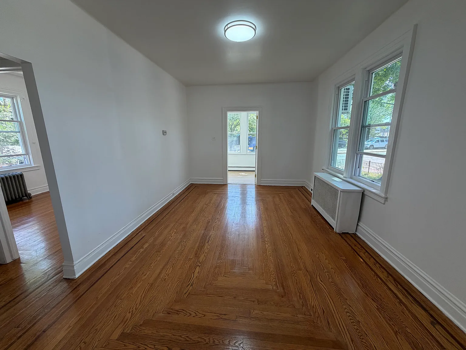 2 bed, 1760 sqft, $4,200 — Photo 3