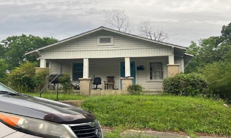 1st image of 1036 Green St