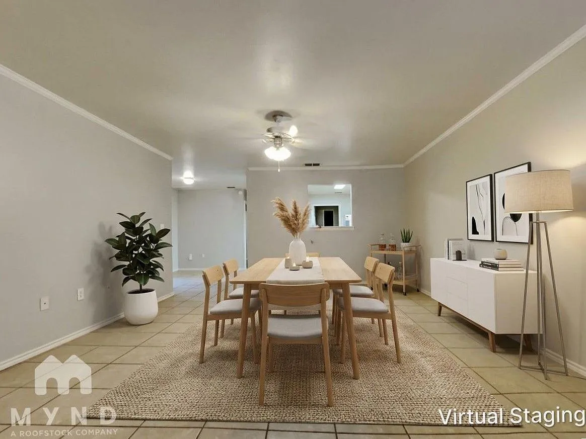 3 bed, 3.0 bath, 1294 sqft, $1,249 — Photo 3