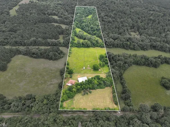 740 An County Rd #448, Palestine, TX 75803