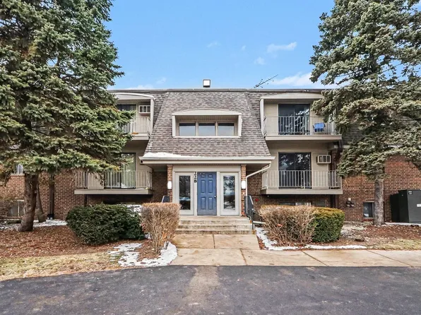228 Bailey Rd #F, Naperville, IL 60565