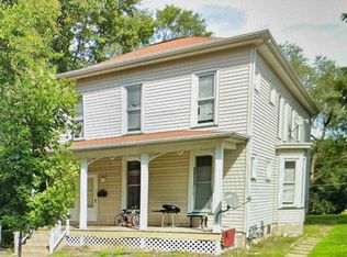 312 S 7th St, Burlington, IA 52601