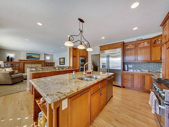2nd image of 10767 Watersedge Ln