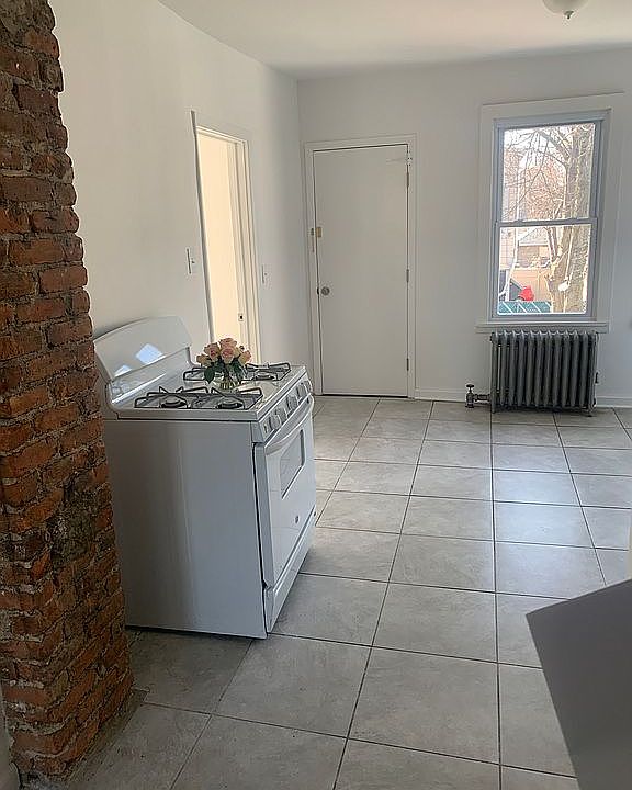 2nd image of 41 Wayne Ave #5