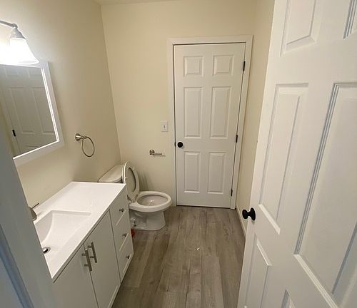 5th image of 109 Wheatfield Ct