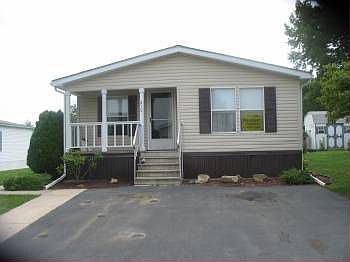 1st image of 210 Horseshoe Dr