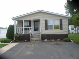 210 Horseshoe Dr, Garnet Valley, PA 19060