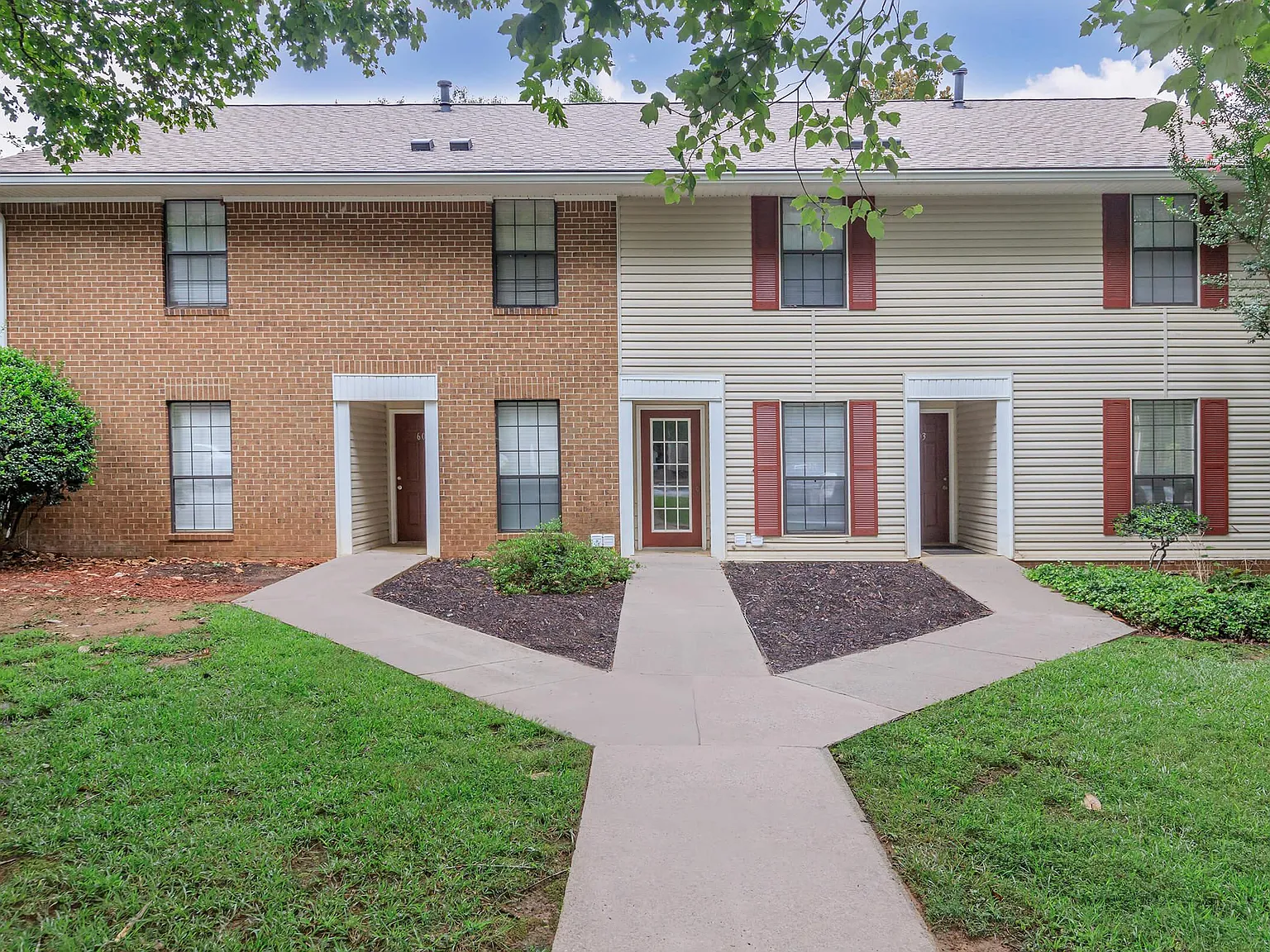 Ashley Oaks Apartments — Photo 1