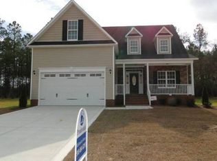 1510 Gray Hill Ct, Hope Mills, NC 28348