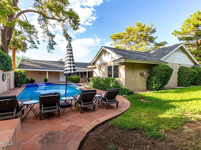 14425 N Coral Gables Dr — Photo 54