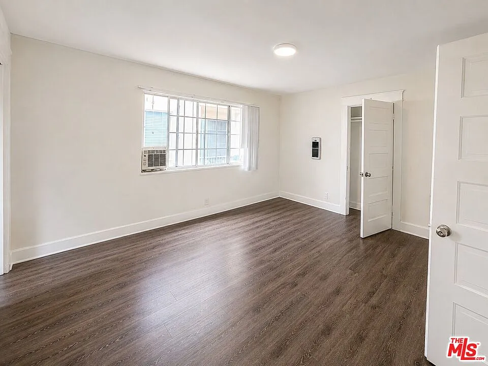 Studio, 1.0 bath, 500 sqft, $1,695 — Photo 2