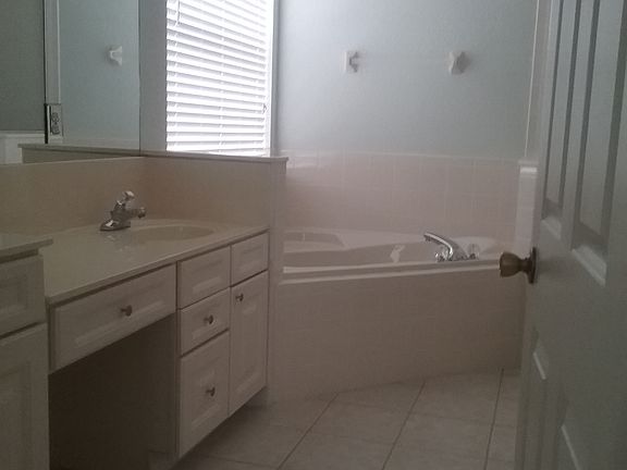 5th image of 17684 SE 117th Cir