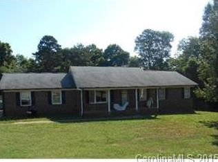 380 Viewmont Ln, Lincolnton, NC 28092