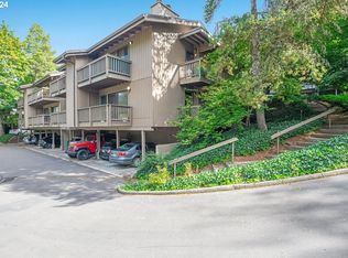 7720 SW Barnes Rd, Portland, OR 97225