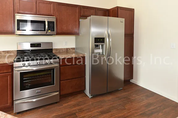 3226 Jasmine Ct — Photo 8