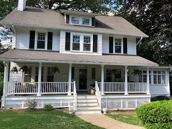 2020 Trex porch 33’Lx 8’W 