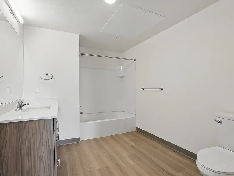 Wilson Station Apartments — Photo 41