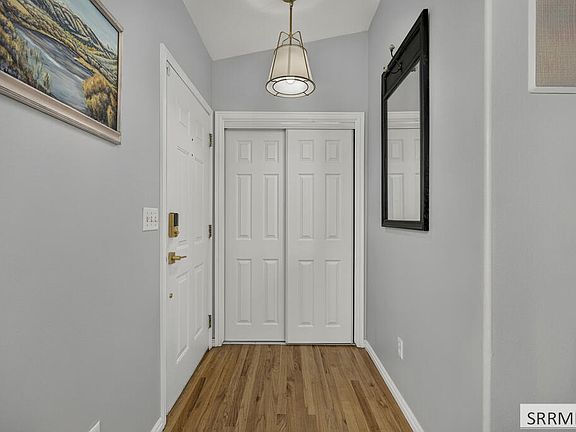 4th image of 2975 E Courtyard Cir