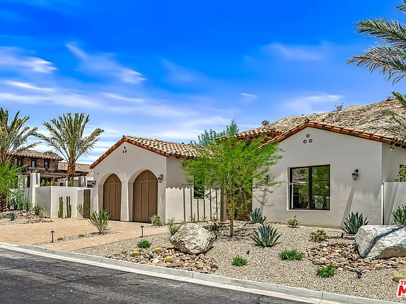 3rd image of 22 Santa Rosa Mountain Ln