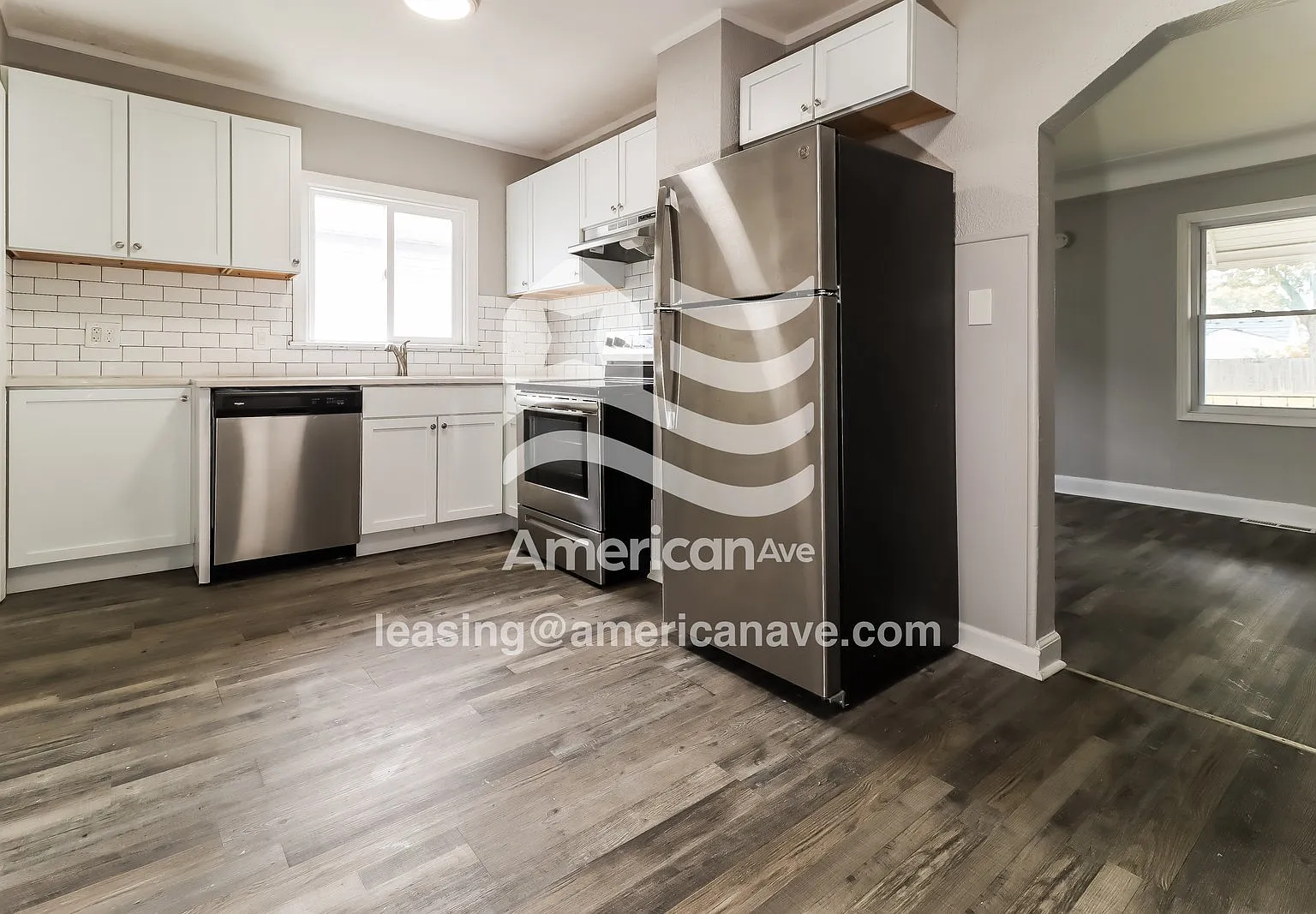 3 bed, 1.0 bath, 993 sqft, $1,547 — Photo 4