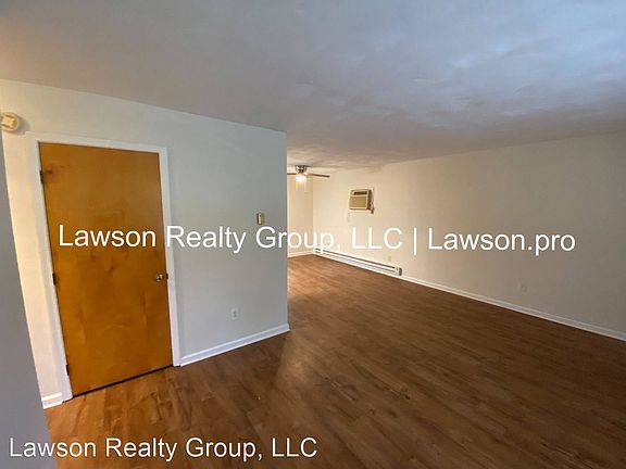 3rd image of 429 Mount Vernon Ave