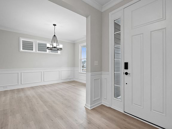 2nd image of 202 Winterberry St