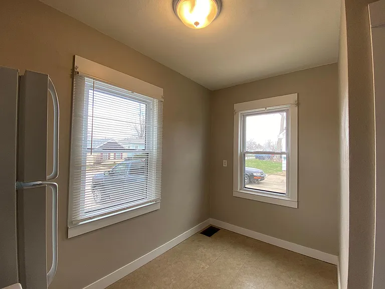3817 B Ave NE — Photo 13