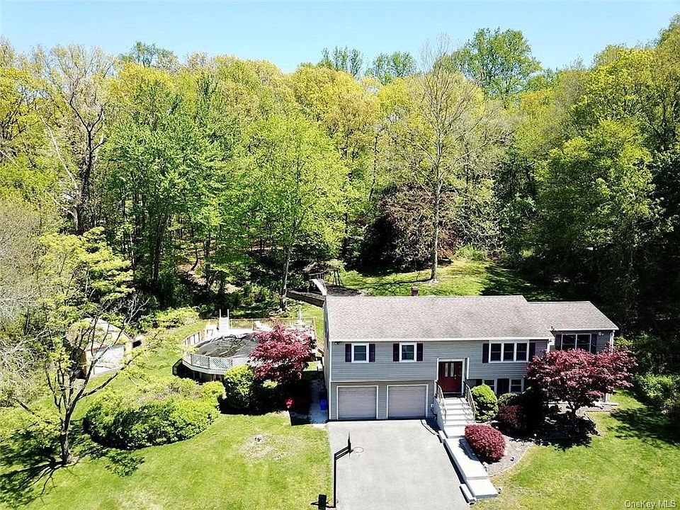 1st image of 10 Smith Ct