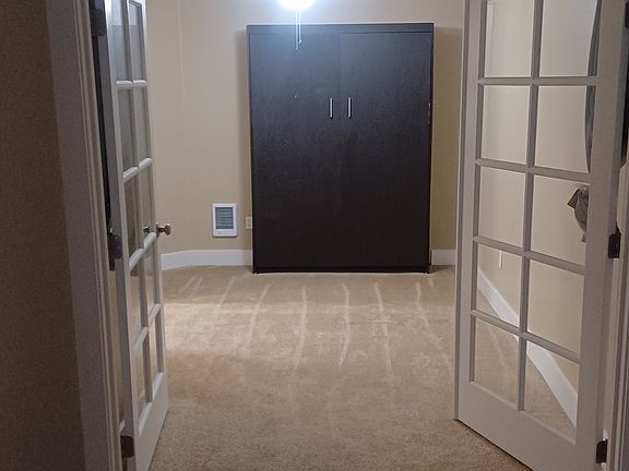 4th image of 8720 SW Tualatin Rd APT 117