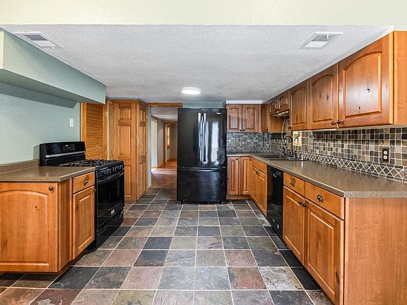 3rd image of 8413 Fox River ROAD