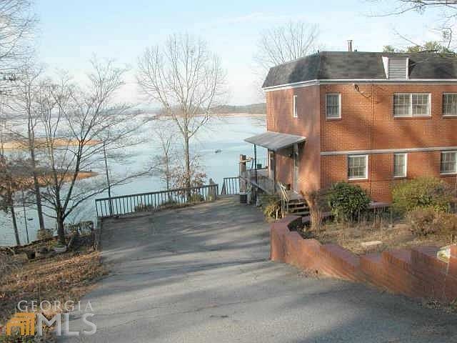 2nd image of 3268 Whidby Rd
