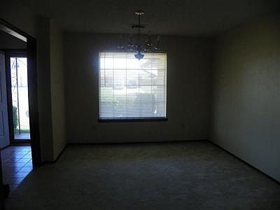 3rd image of 2616 NE Lake Ave