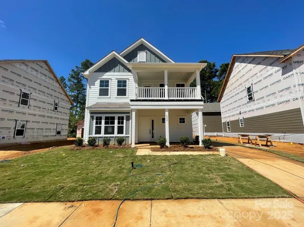 4024 Grommet Ct, Matthews, NC 28105