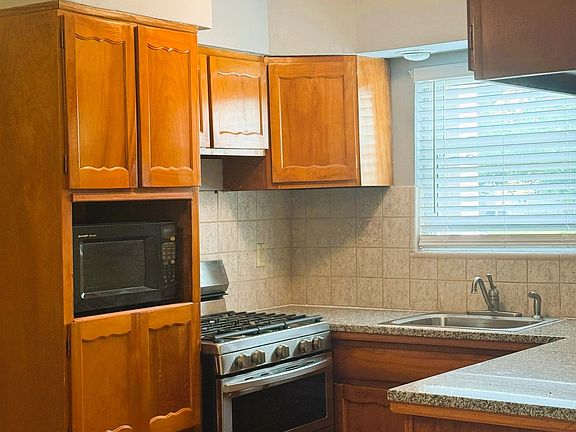 5th image of 511 Franklin Ave APT C4