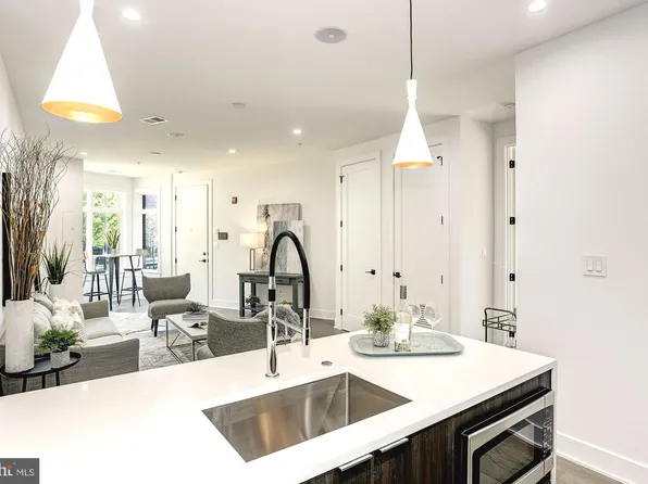 1220 Potomac Ave SE, Washington, DC